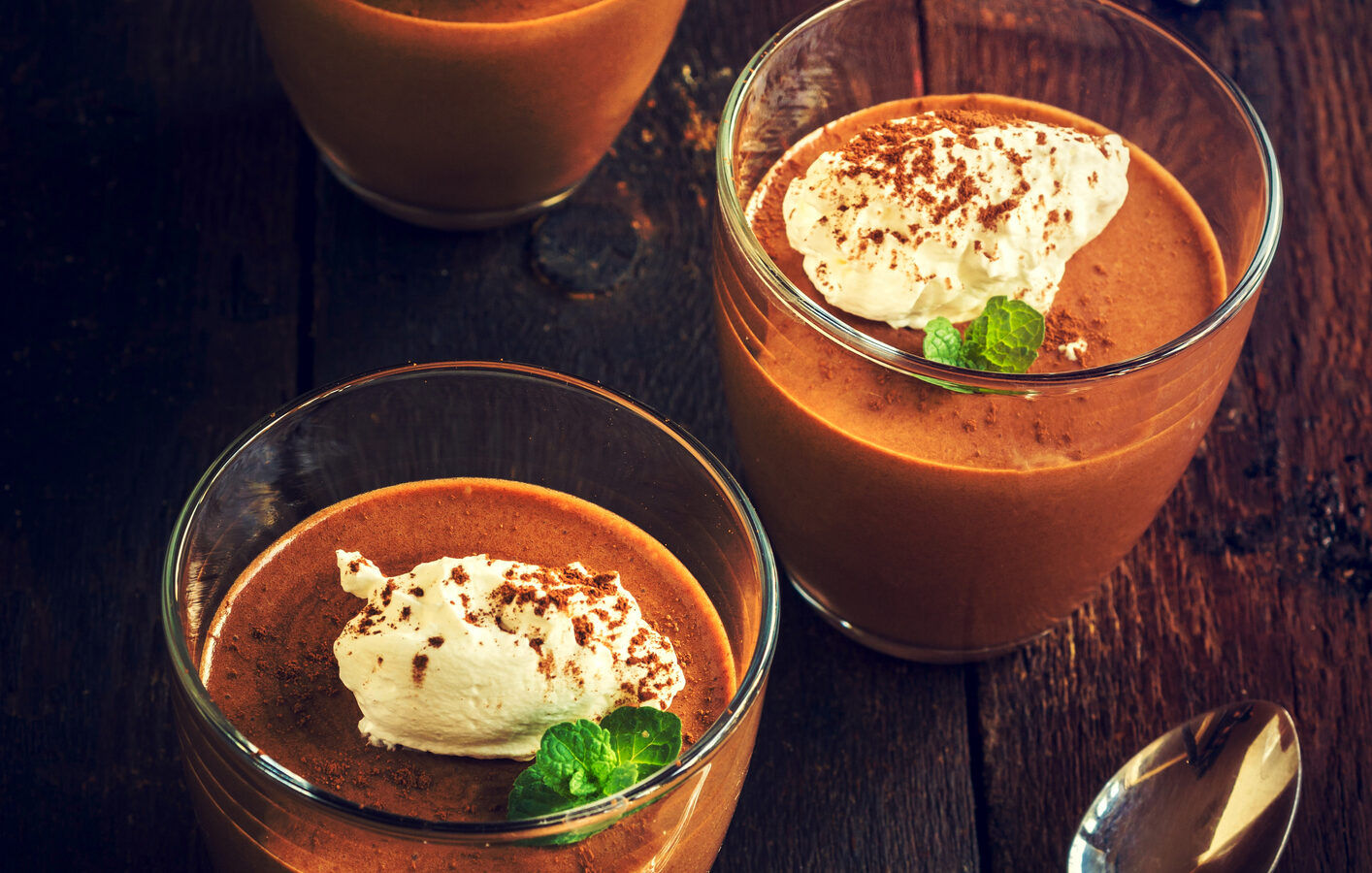 Heerlijke chocolademousse met toppings